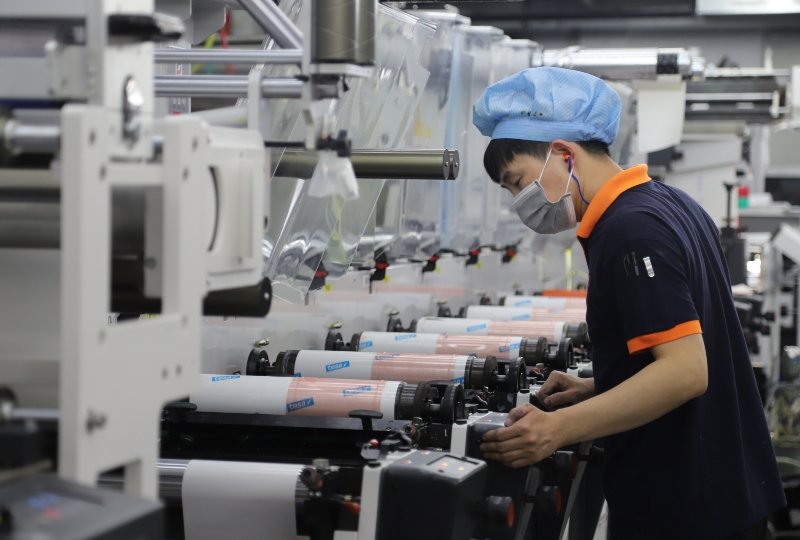 Sustainable Label Printing Solutions LED UV Curing in OMET XFLEX X6 Flexo printing press_副本 Sustainable-Label-Printing-Solutions-LED-UV-Curing-in-OMET-XFLEX-X6-Flexo-printing-press