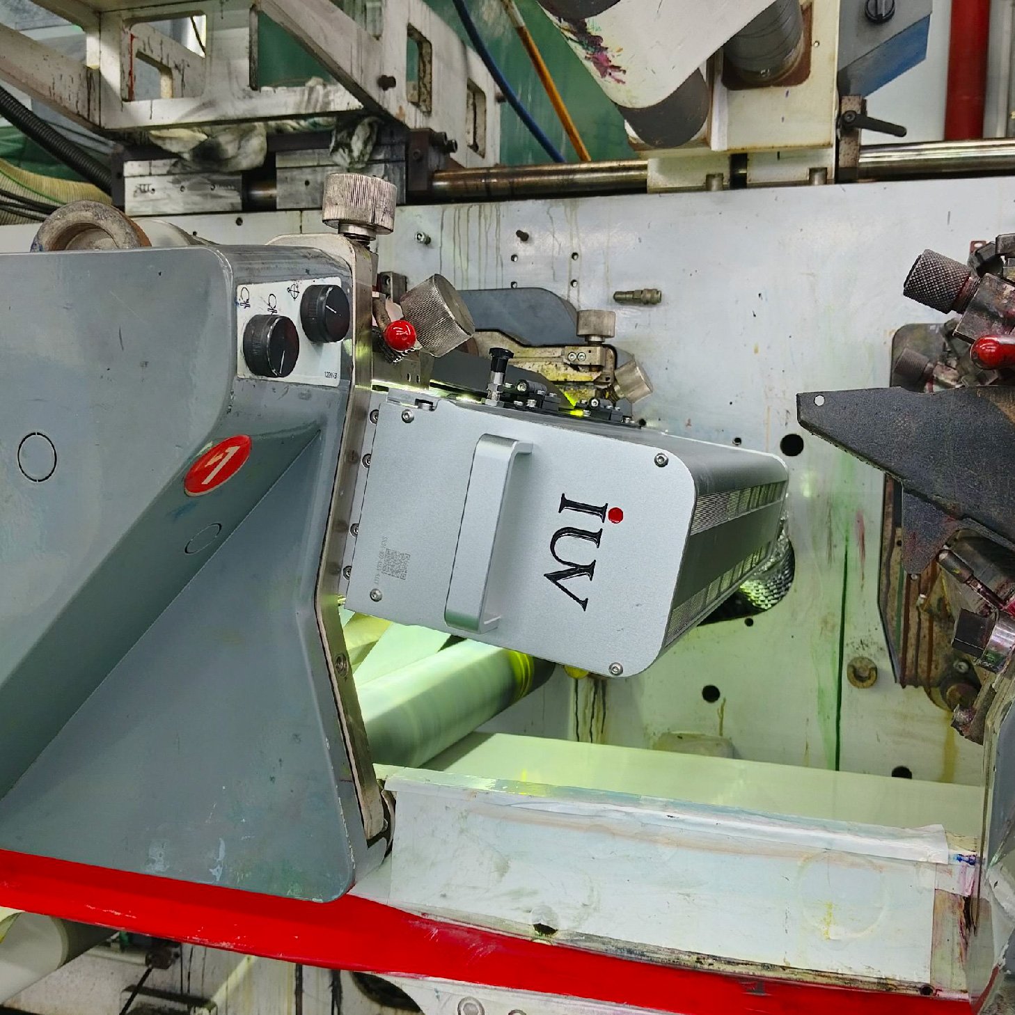 LED Curing Systems vs. Traditional Drying Methods Which Is Best for Your Press