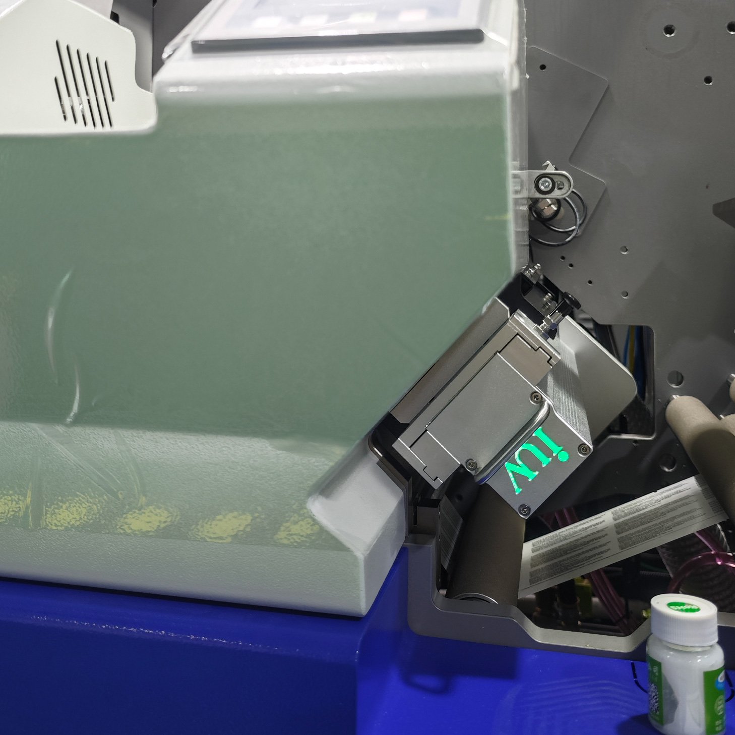 The Role of UV Curing Systems in Expanding Substrate Compatibility