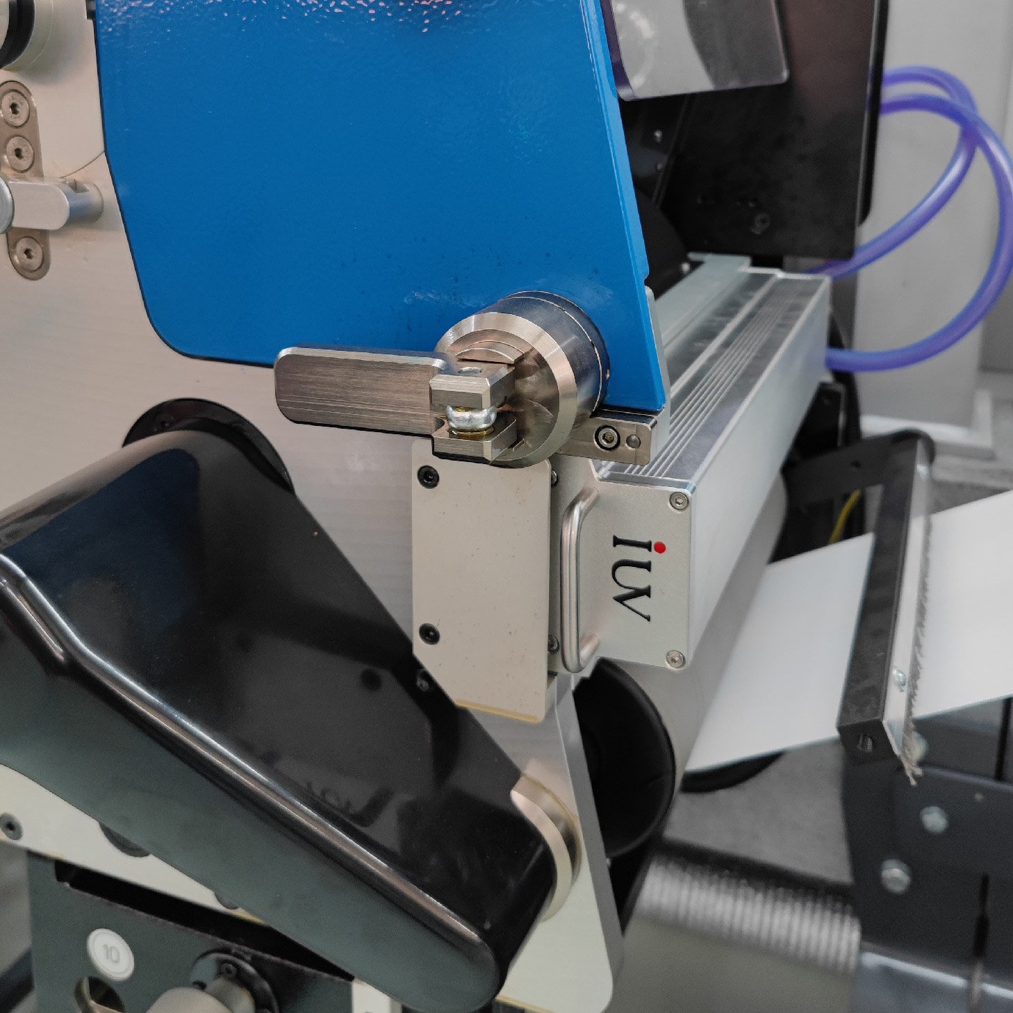 Achieving Consistent Gloss Levels with High-Intensity LED Curing