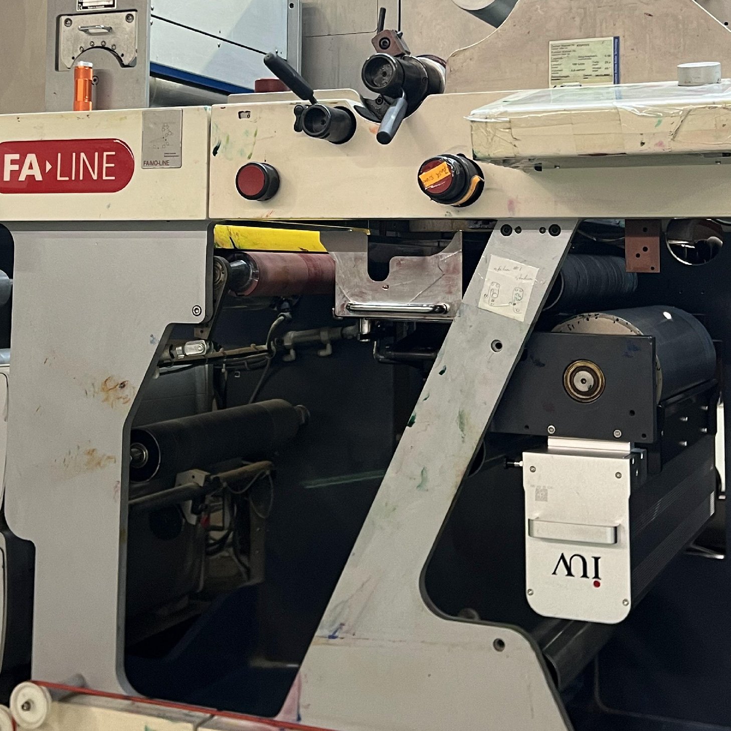 How LED UV Curing Systems Can Improve Flexo Printing on Non-Absorbent Materials