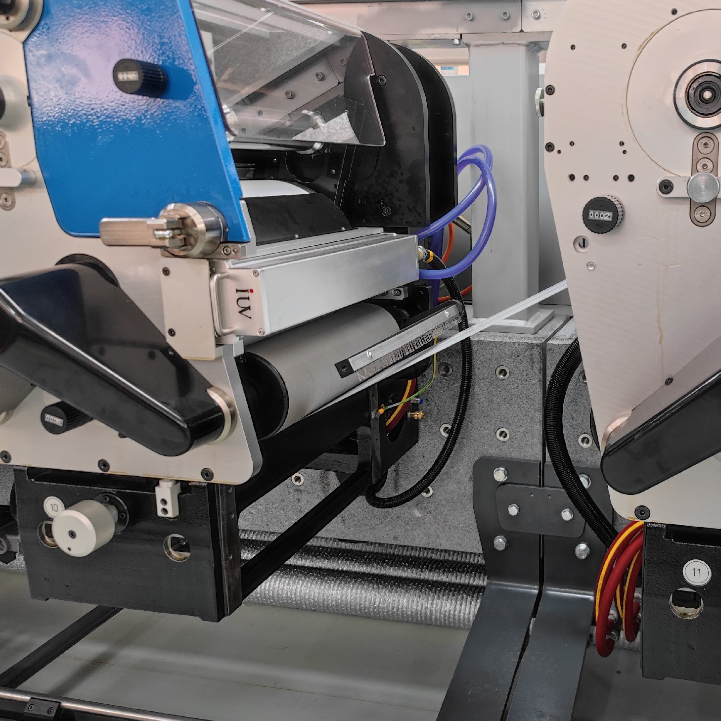 Improving Ink Adhesion and Durability with Intelligent UV Curing Automation