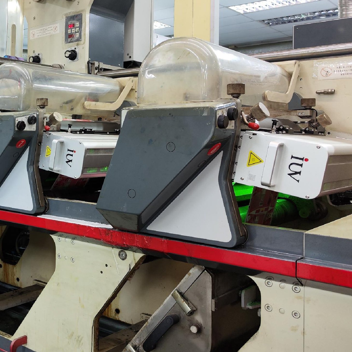 LED Curing Systems and Print Durability on Synthetic Materials