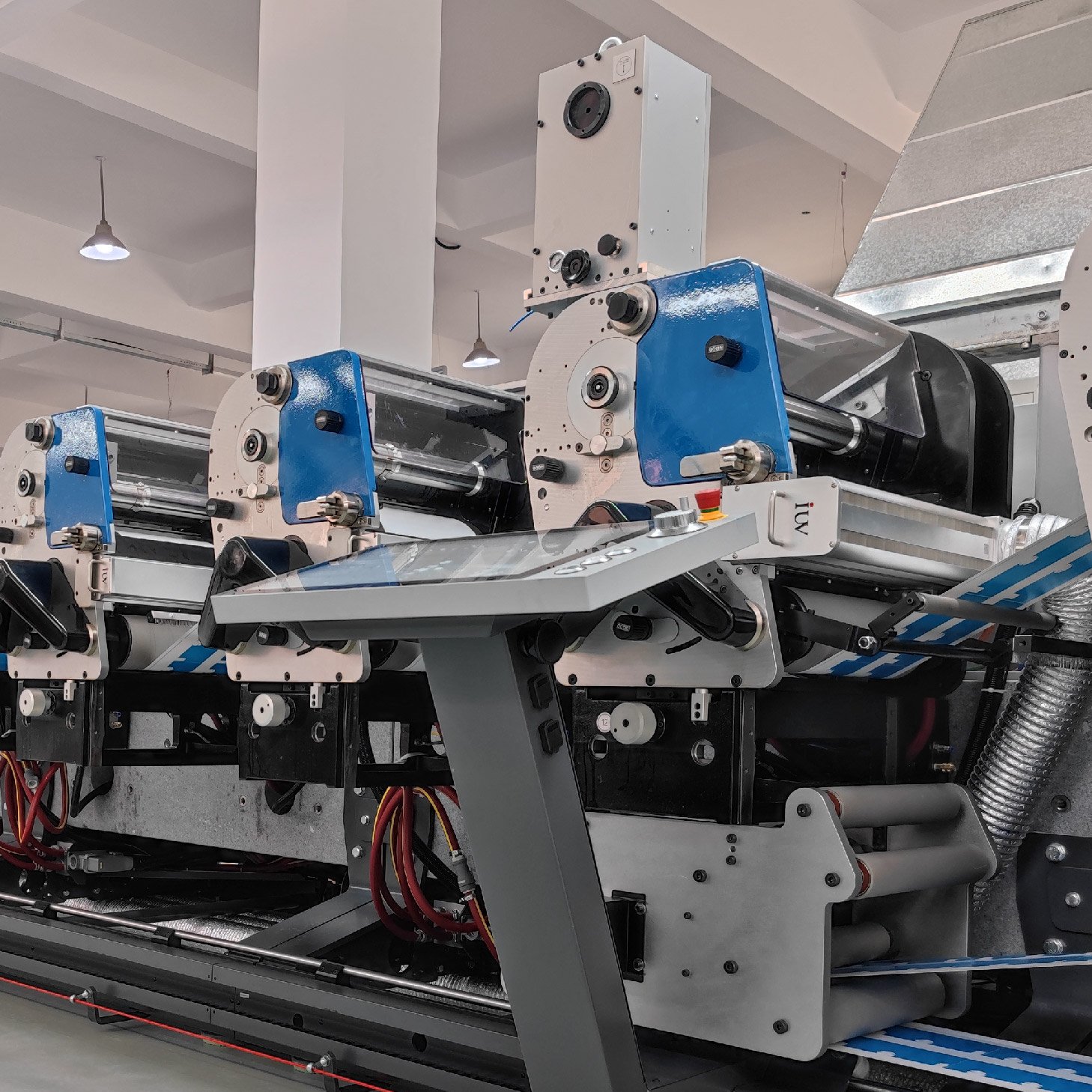 LED Curing Systems for Specialty Labels Metallic, Shrink Sleeve, and Clear Film