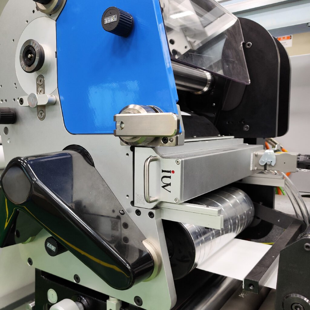 How Narrow-Web LED Flexo Systems Reduce Waste and Improve Registration Accuracy