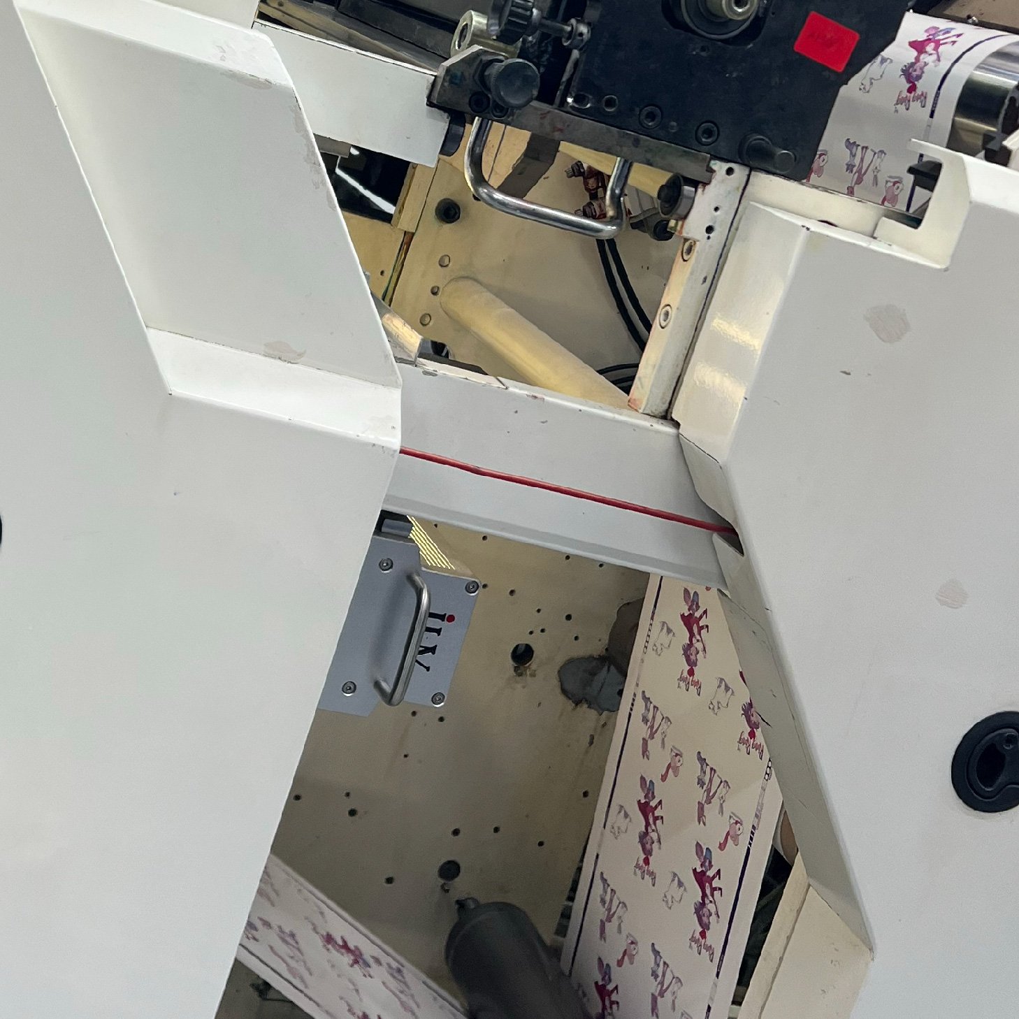 UV Curable Ink in UV LED Curing System Curing Efficiency Optimization for Offset and Label Printing Production Performance Improvement