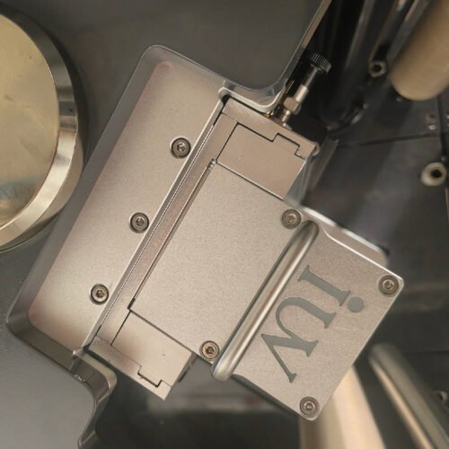 What should be checked before retrofitting an offset press with LED UV