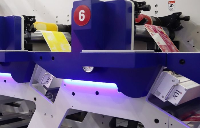 Achieving Instant Drying on Thick Ink Layers Using LED UV Curing Technology