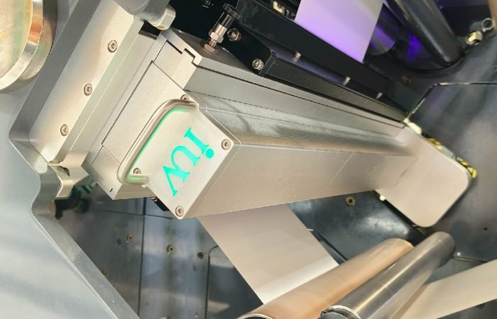 How High-Speed UV Flexo Printing Supports Short-Run and On-Demand Labels